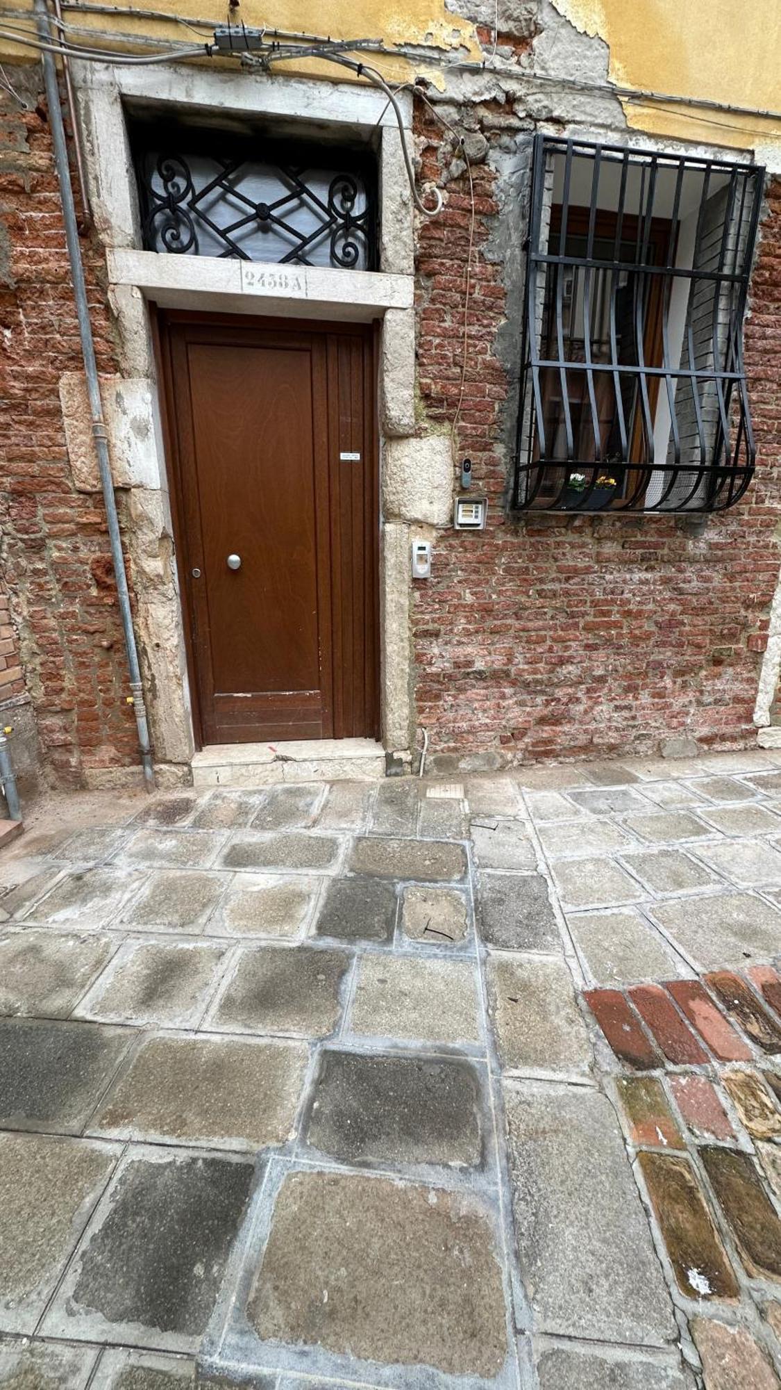 Ca Lucia Canal View Венеция Экстерьер фото